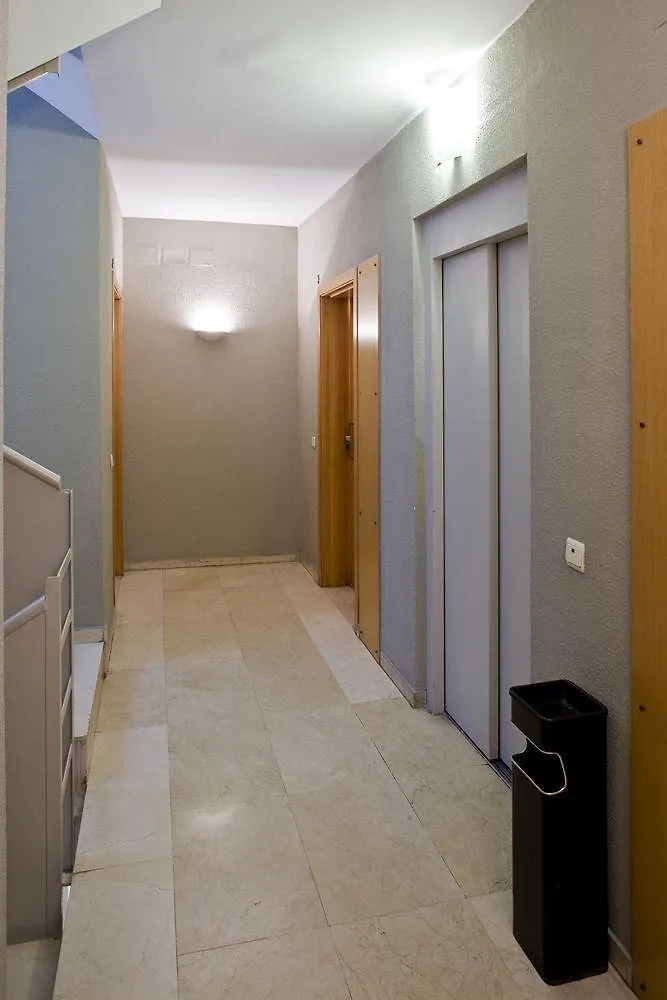 Apartamentos Ao 430 바르셀로나 3*,